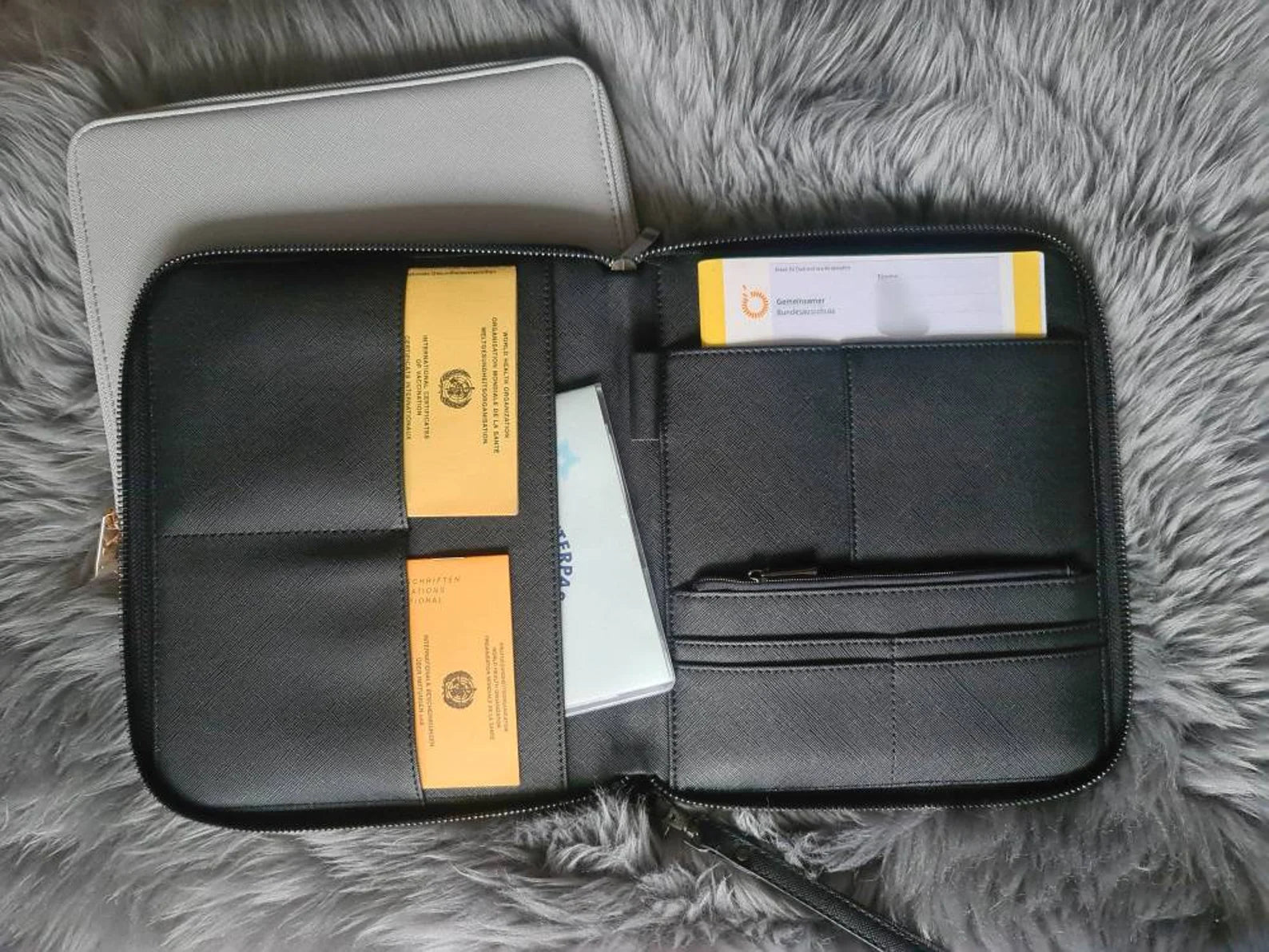 Personalisierter Organizer in Saffiano-Optik