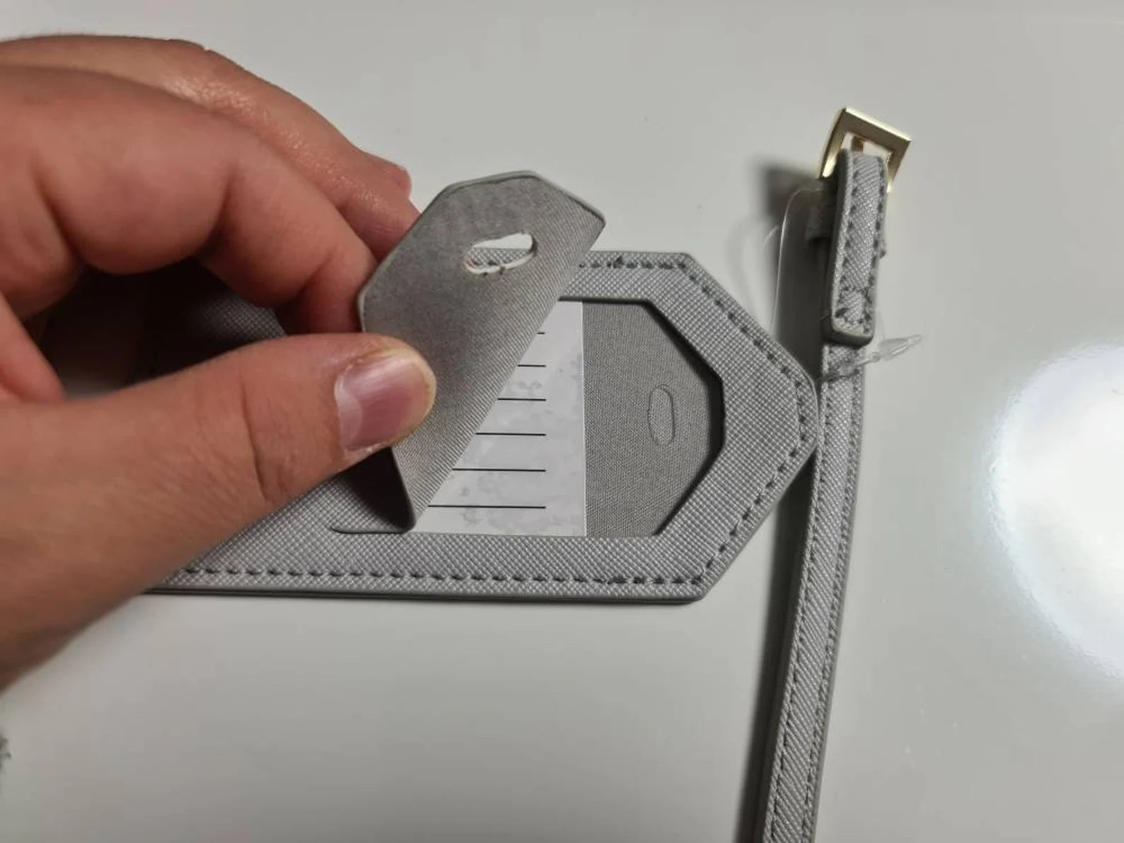 Personalisierter Kofferanhänger in Saffiano-Optik